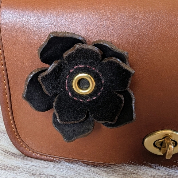 One of a Kind Vintage Coach Dinky - Picture 12 of 14